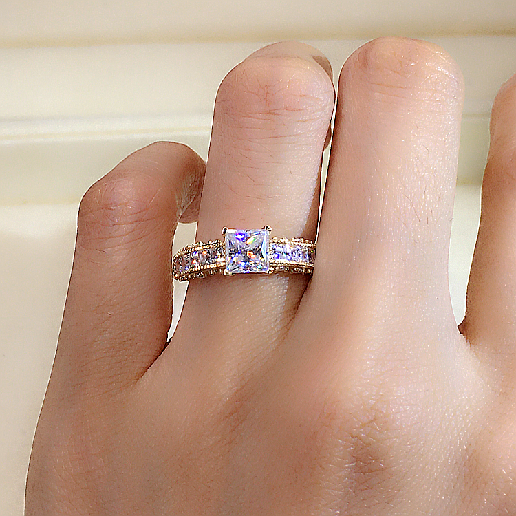 The Athena - Princess Cut Moissanite Ring with 1 to 3 carats in 18K White, Yellow or Rose Gold