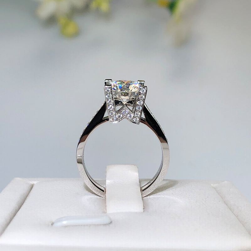 The Emelia - Round Cut HW High Profile Moissanite Ring with 0.5 to 3 carats in 18K White, Yellow or Rose Gold