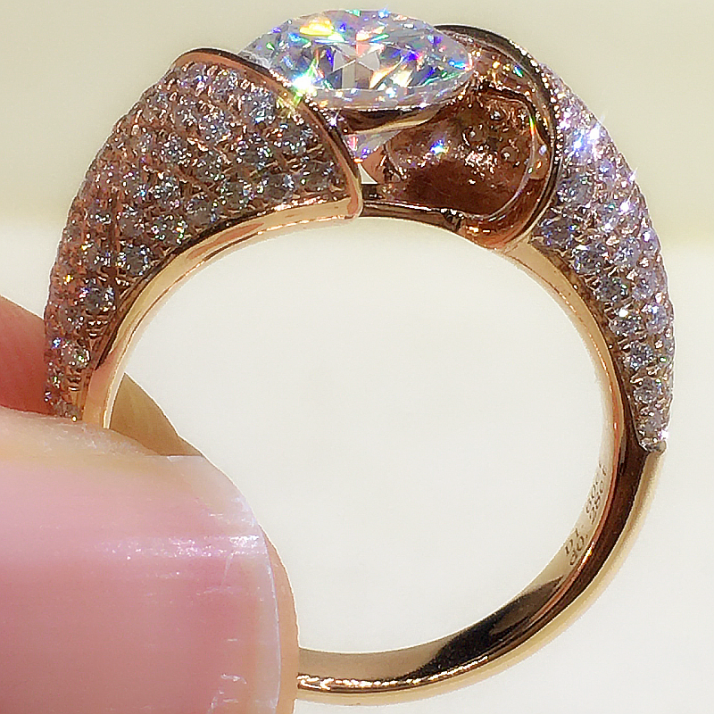 The Royale - Round Cut Floating Moissanite Pavé Ring with 1 to 3 carats in 18K Rose Gold